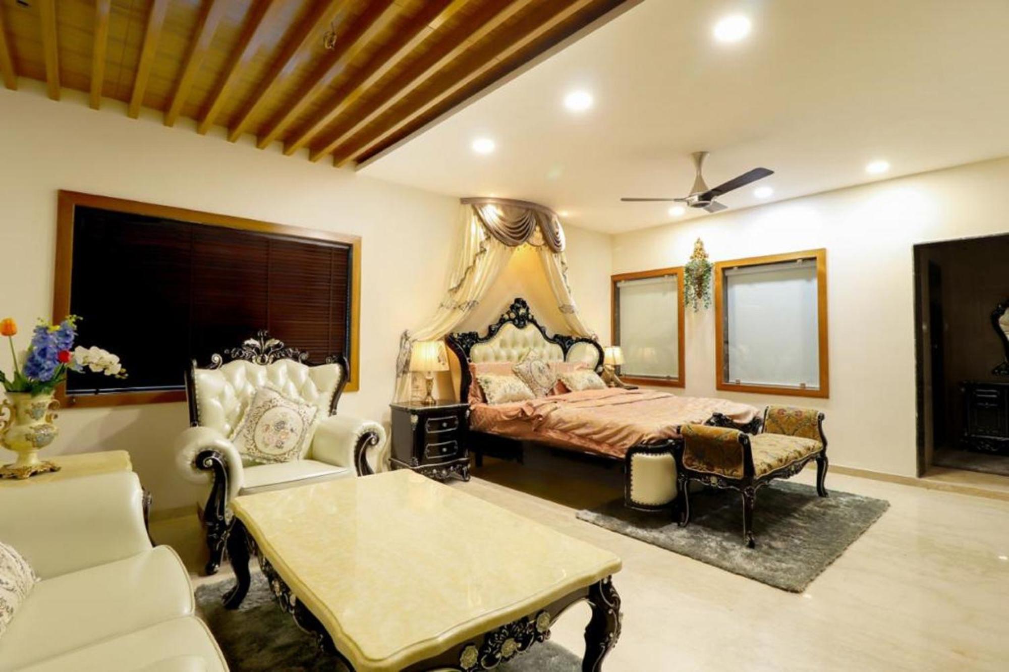 Royal Inn Hotel Ambaji Exterior photo